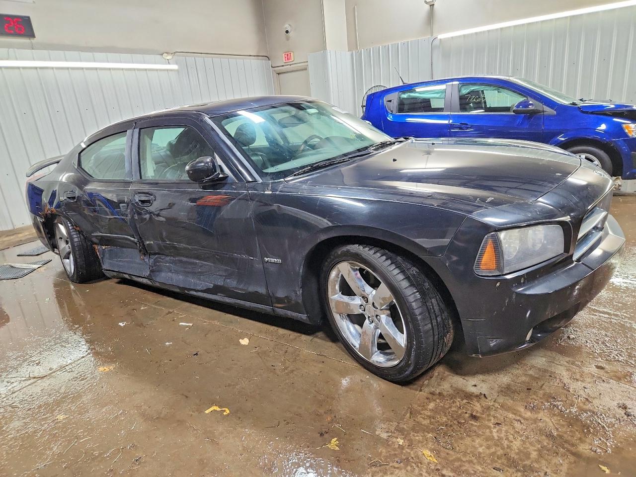 2010 DODGE CHARGER R photo 10