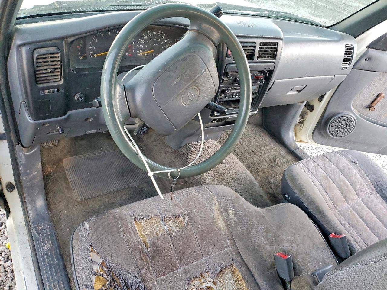 1996 TOYOTA TACOMA XTRACAB photo 22
