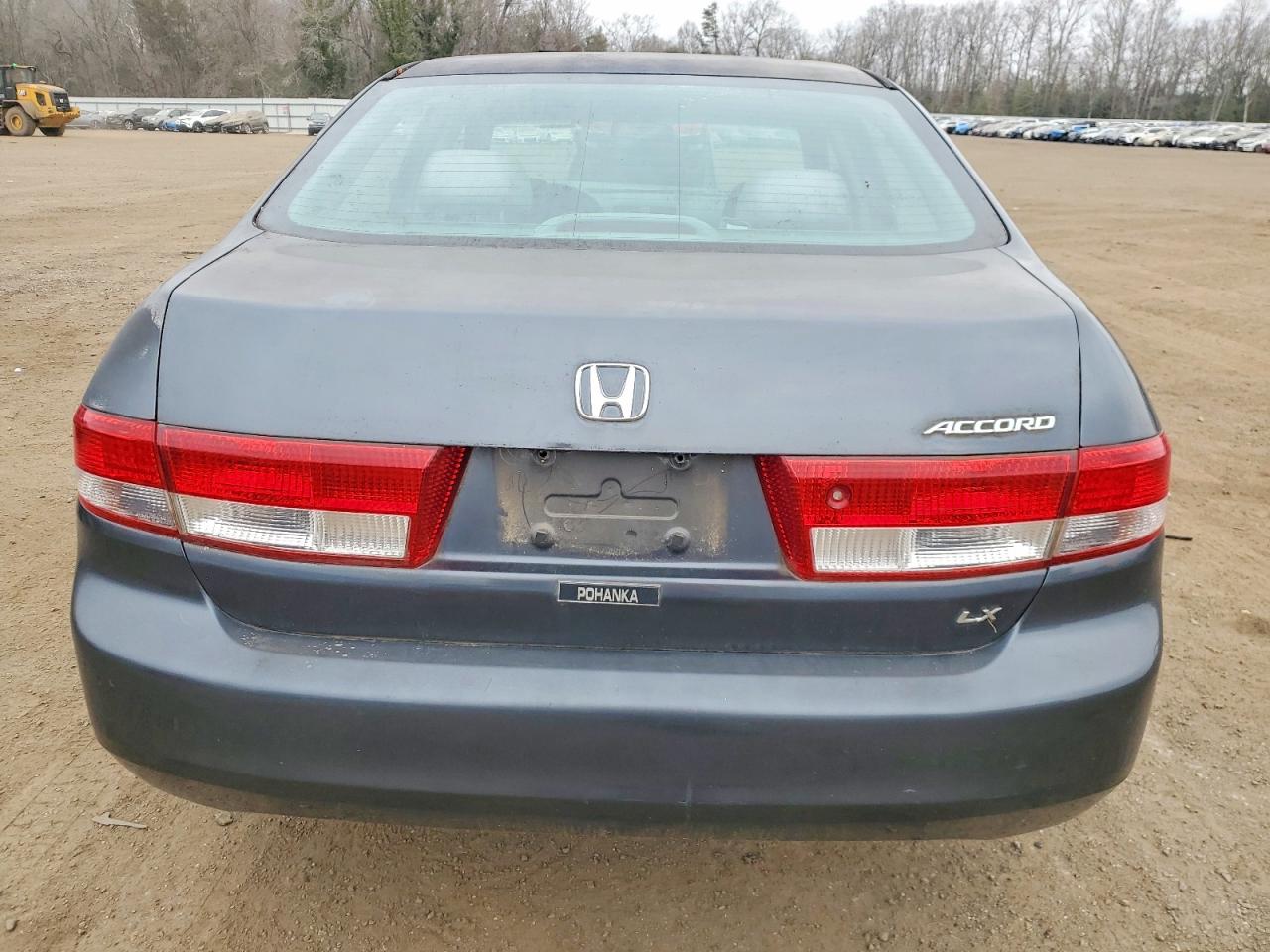 2004 HONDA ACCORD LX photo 11