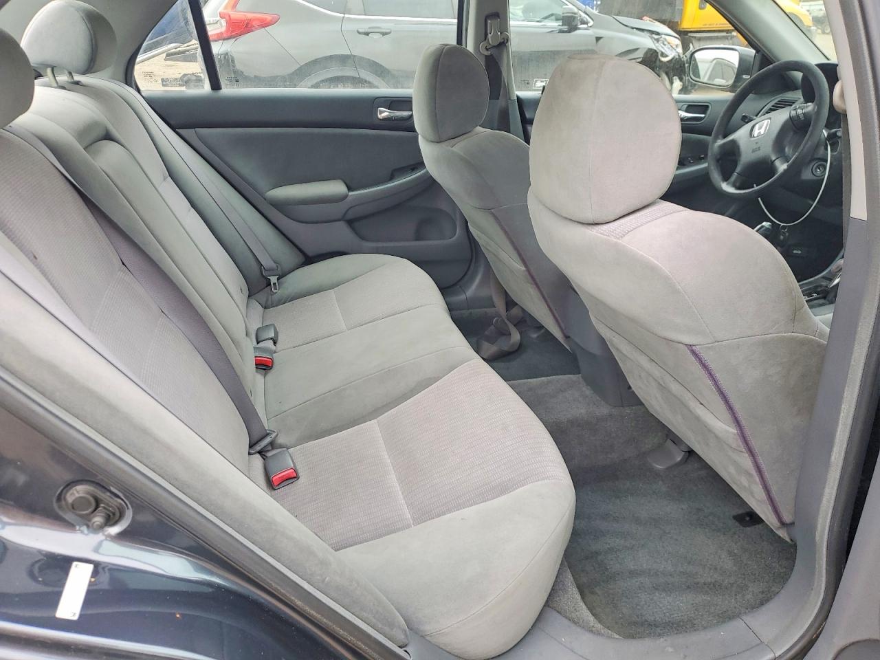 2004 HONDA ACCORD LX photo 19