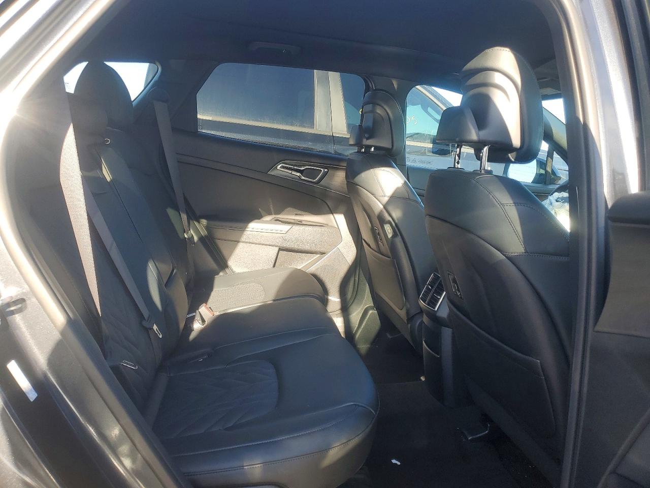 2025 KIA SPORTAGE X LINE photo 28