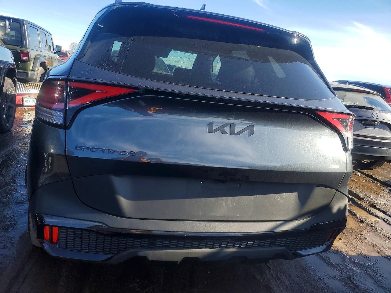 2025 KIA SPORTAGE X LINE photo 16
