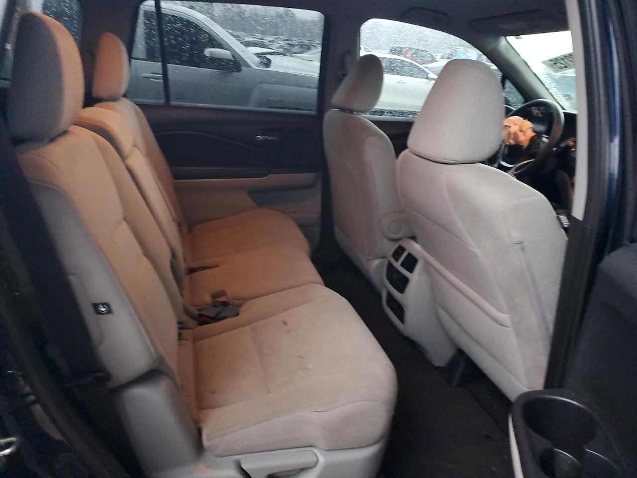 2016 HONDA PILOT LX photo 28