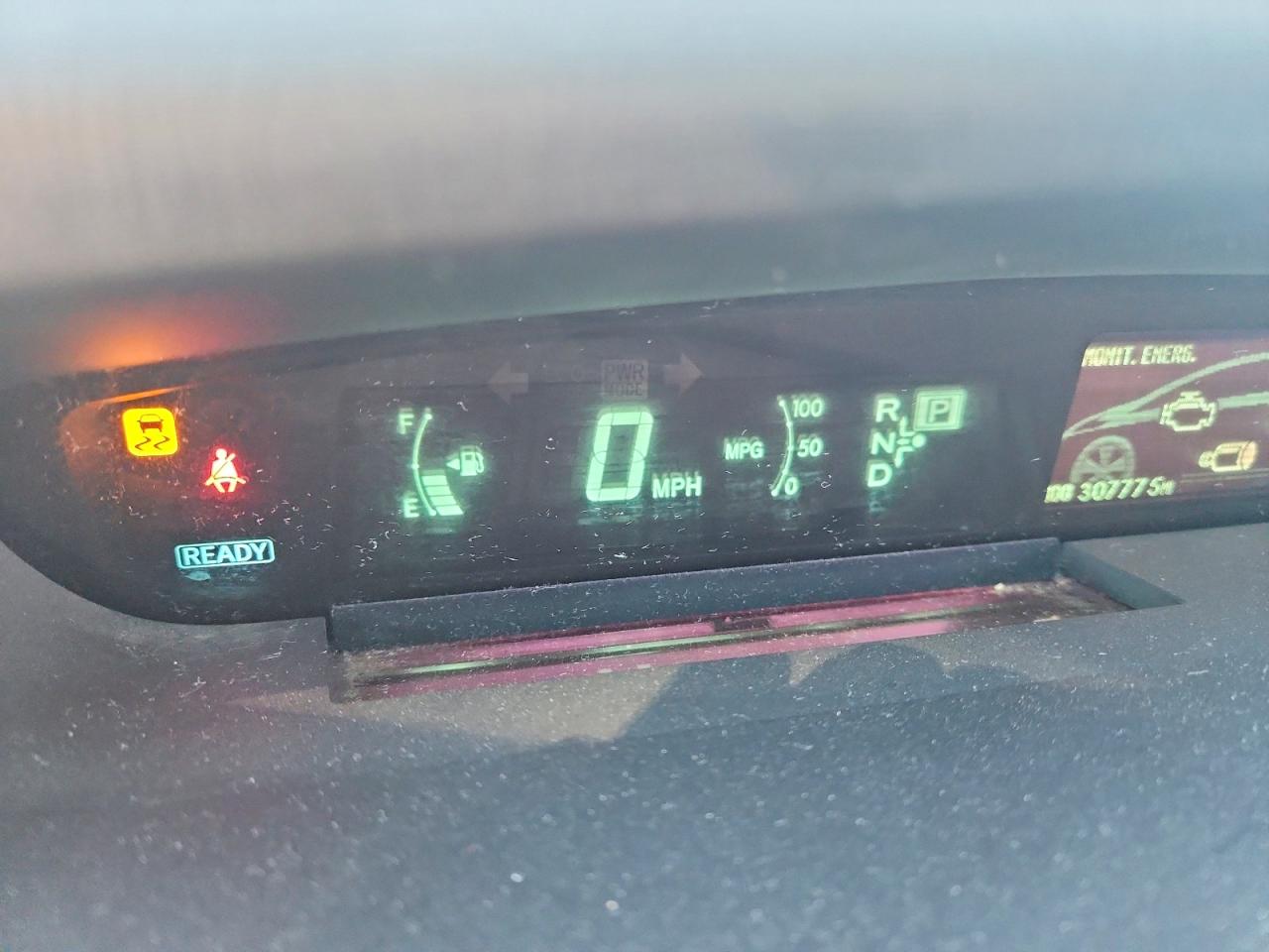 2010 TOYOTA PRIUS photo 17