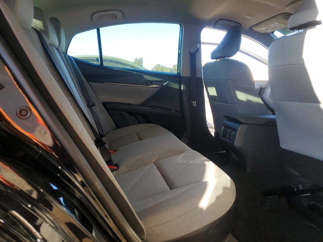 2026 TOYOTA CAMRY XSE photo 19