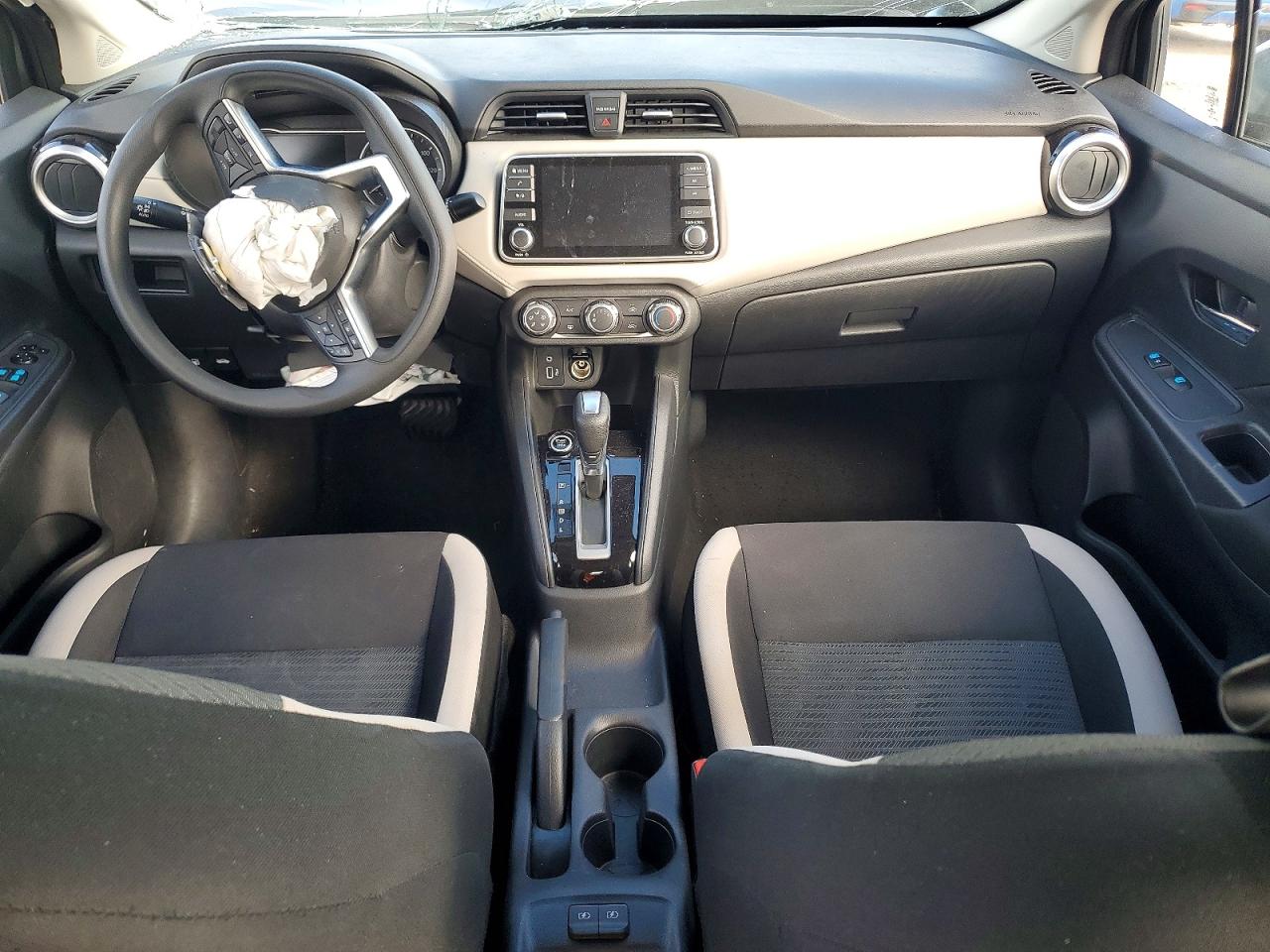 2021 NISSAN VERSA SV photo 15