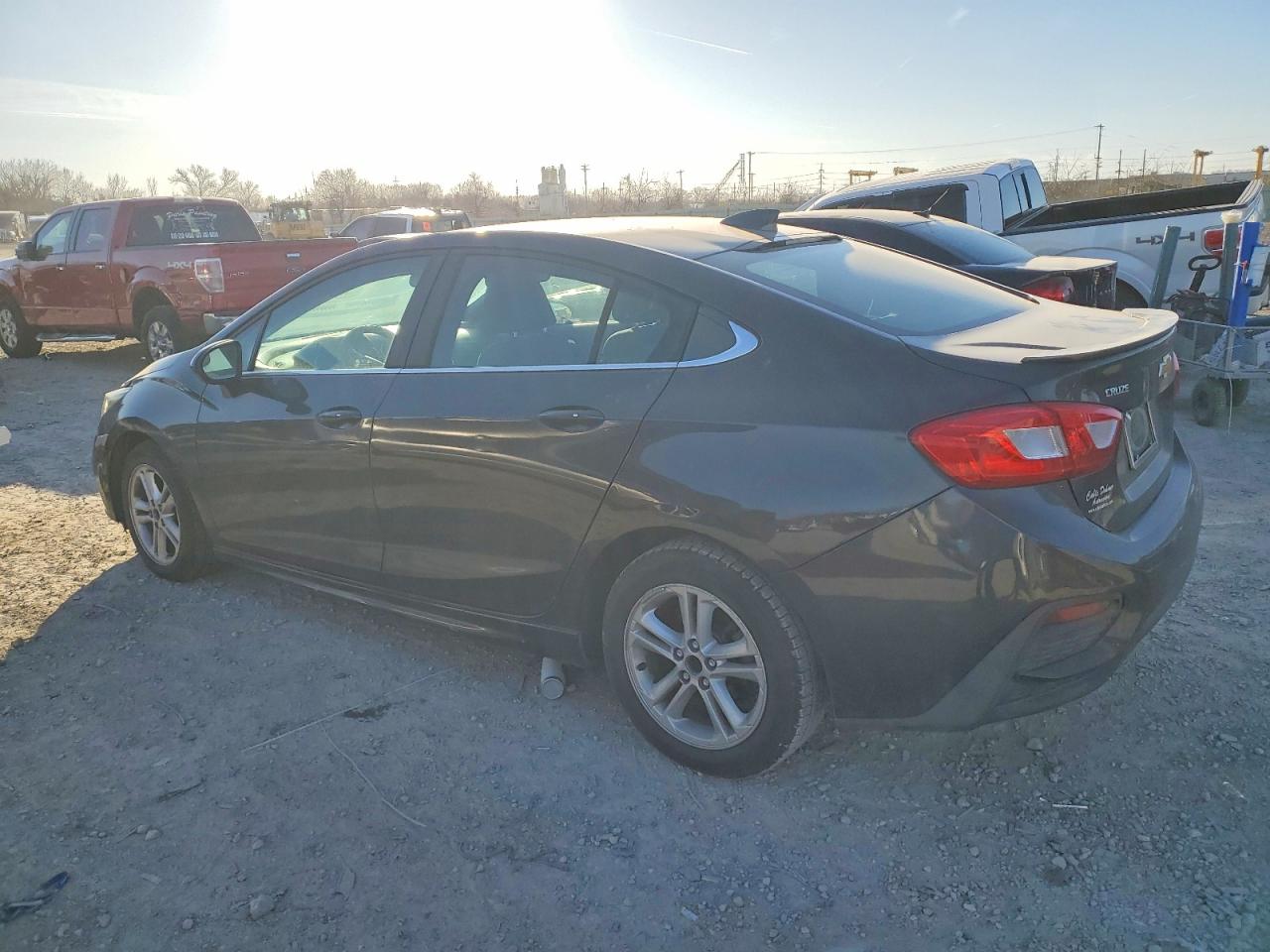 2017 CHEVROLET CRUZE LT photo 4