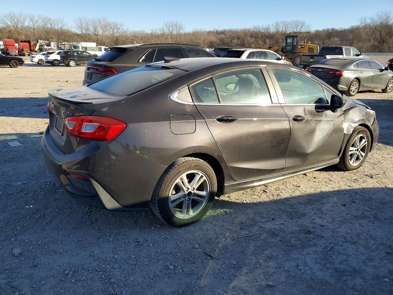 2017 CHEVROLET CRUZE LT photo 7