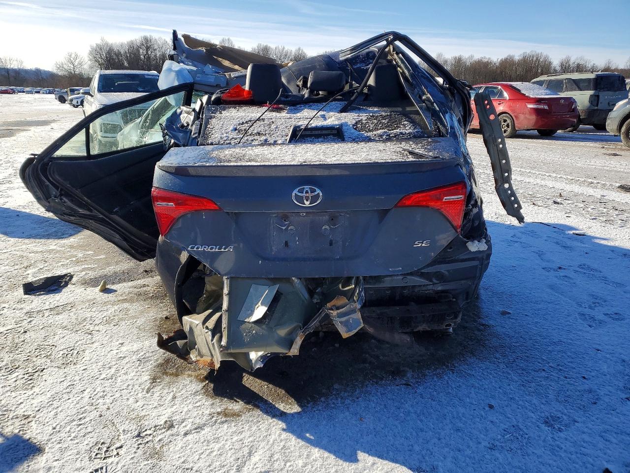 2017 TOYOTA COROLLA L photo 6