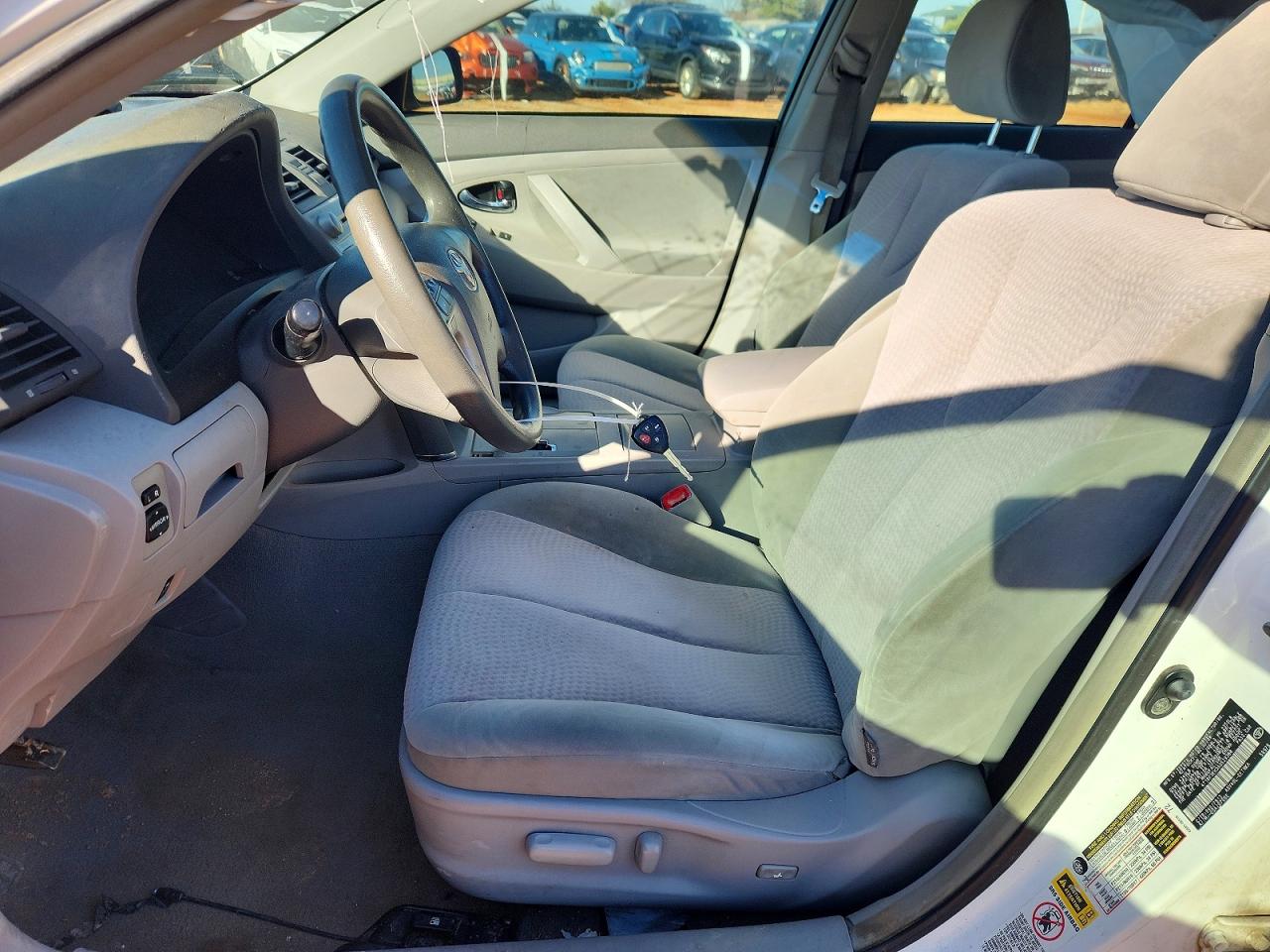 2010 TOYOTA CAMRY BASE photo 19
