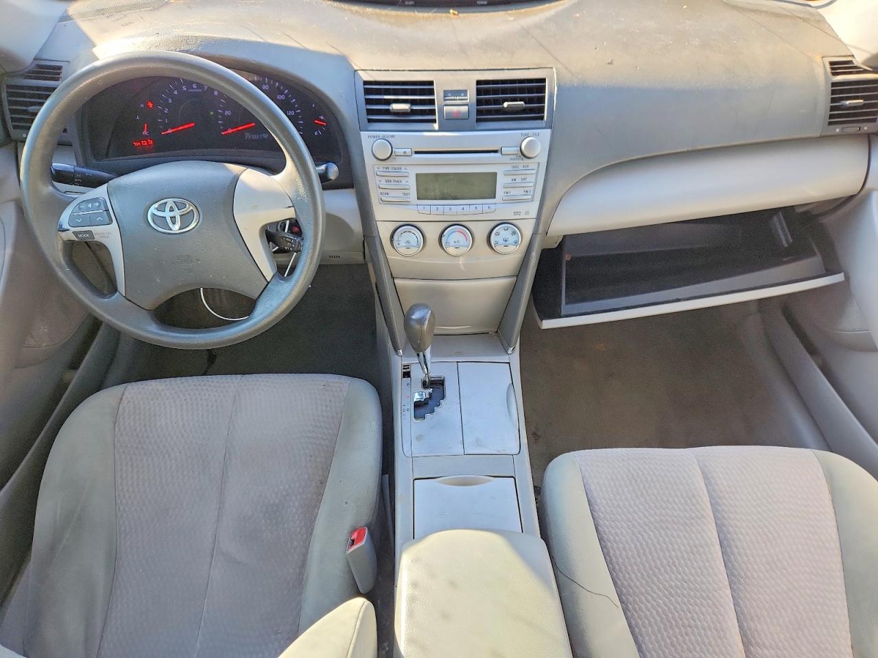2010 TOYOTA CAMRY BASE photo 22