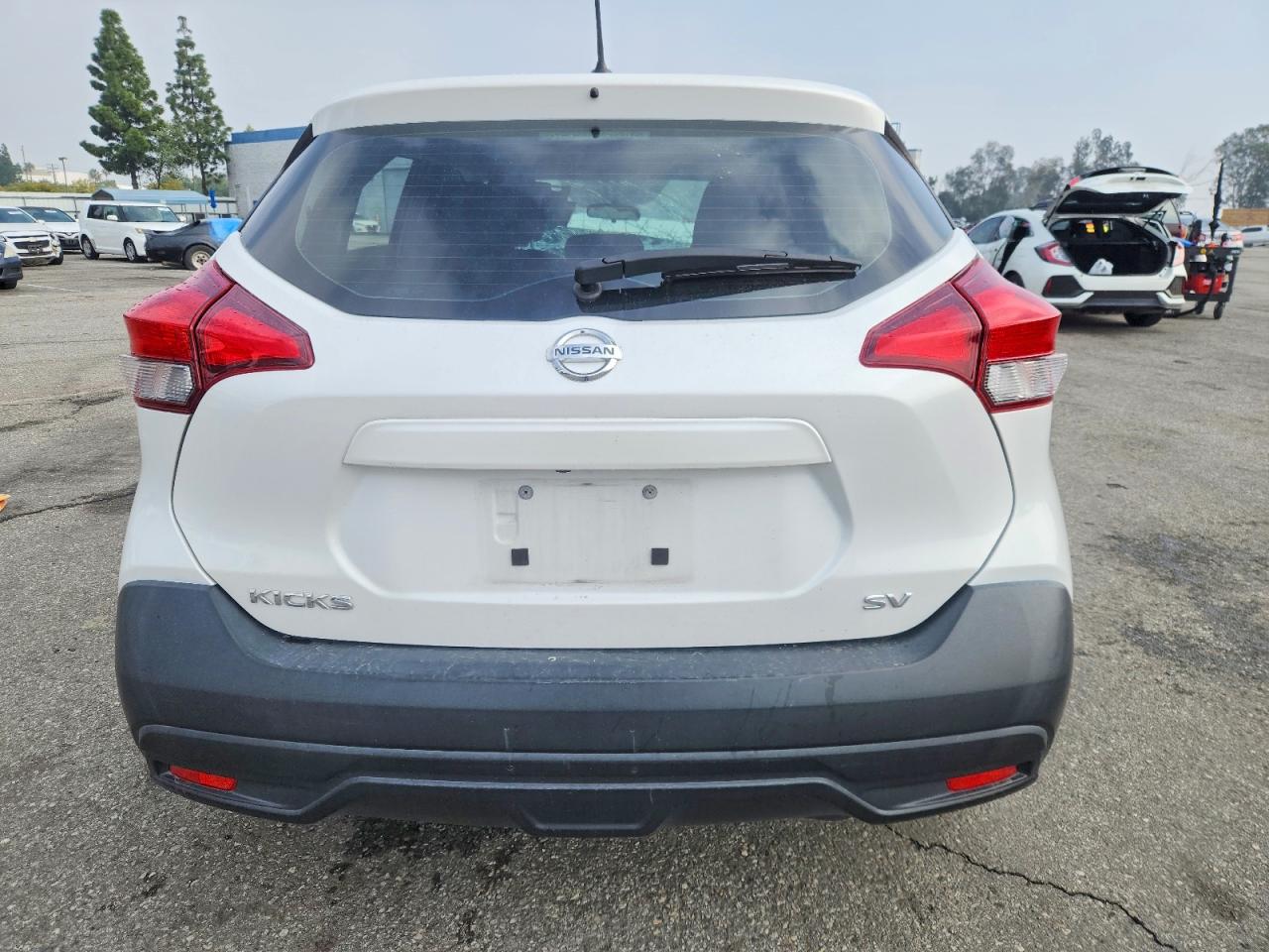 2019 NISSAN KICKS SV photo 11