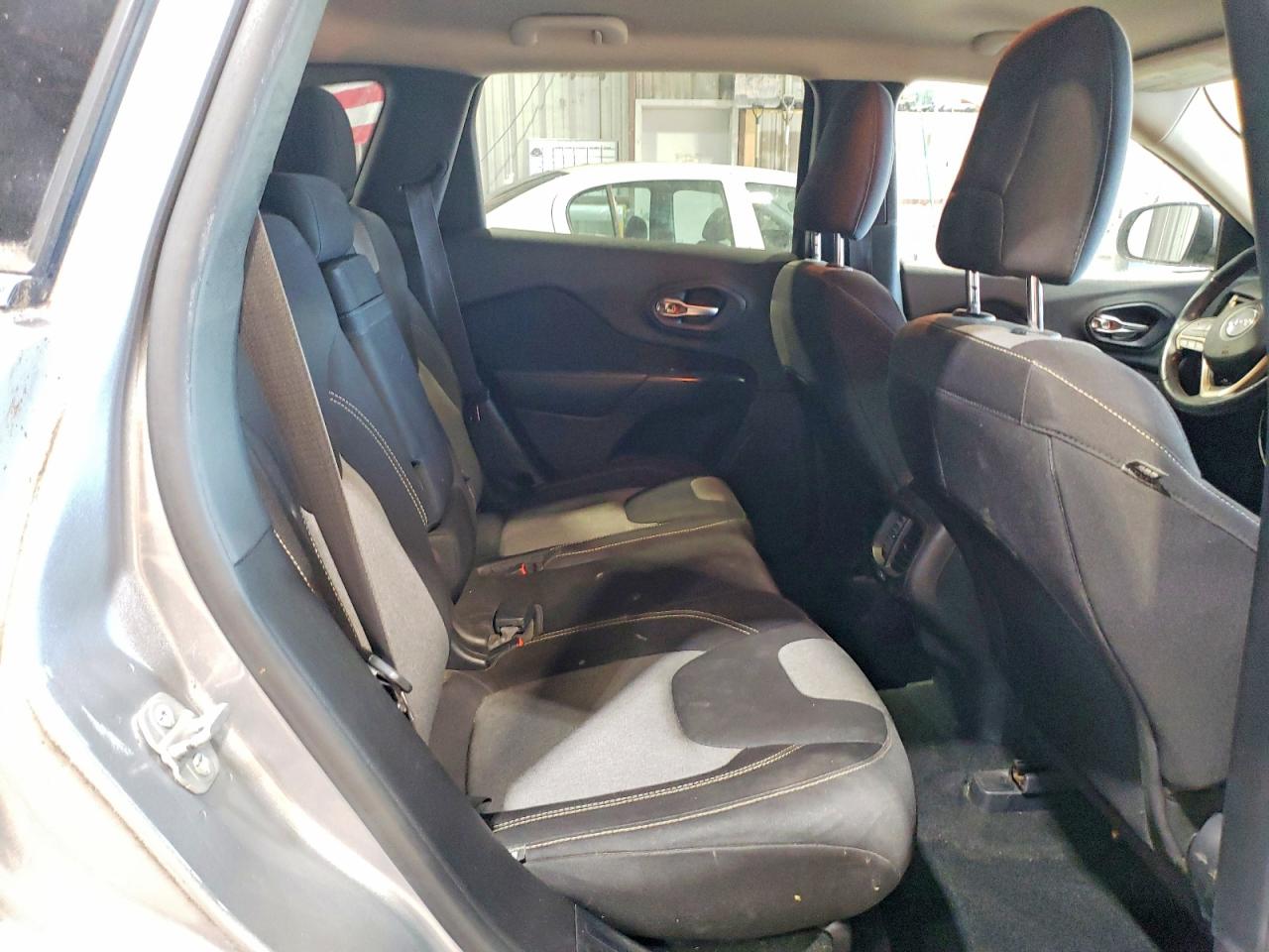 2014 JEEP CHEROKEE LATITUDE photo 31