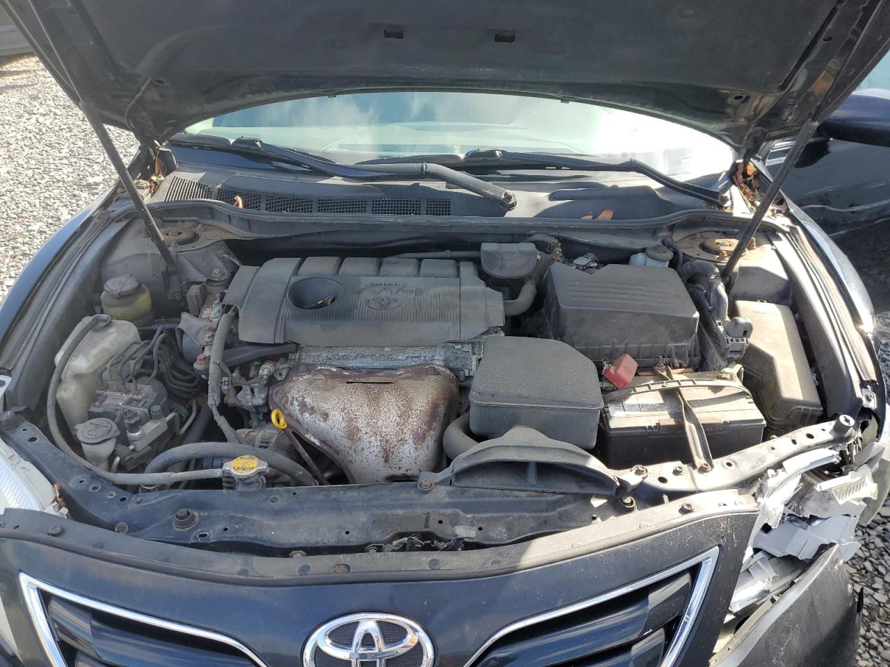 2011 TOYOTA CAMRY photo 31
