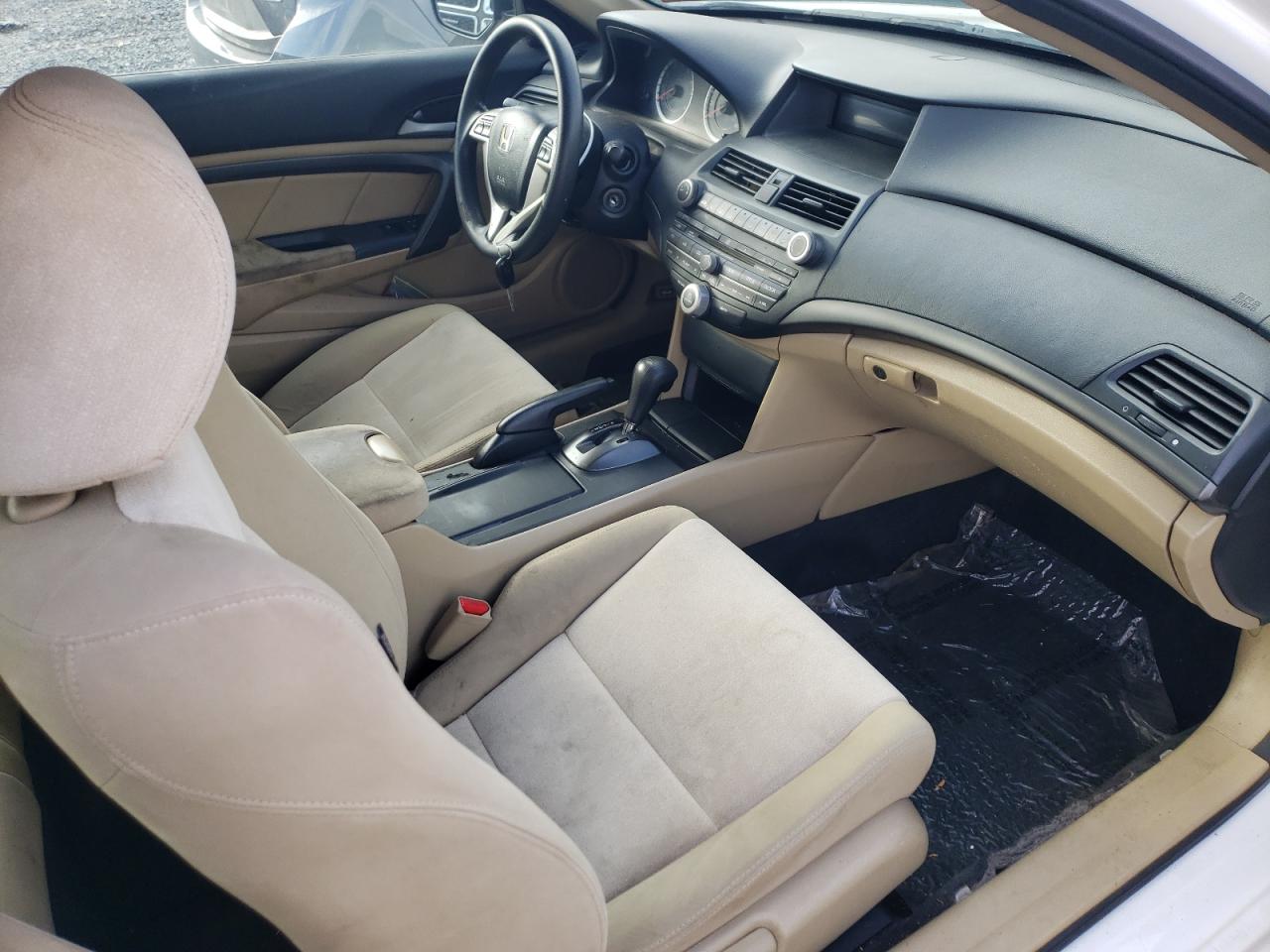 2010 HONDA ACCORD photo 15