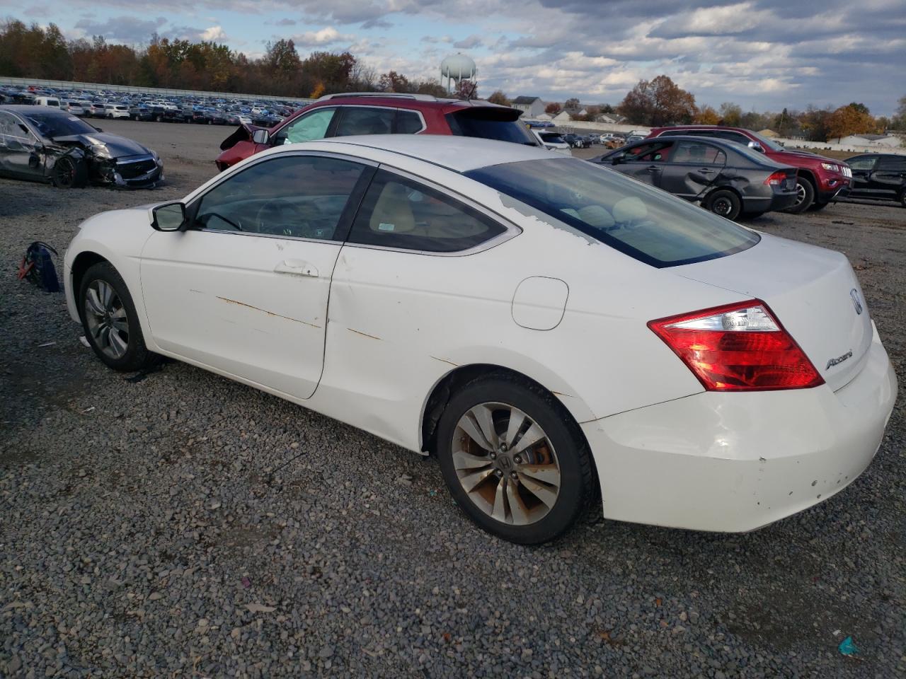 2010 HONDA ACCORD photo 3