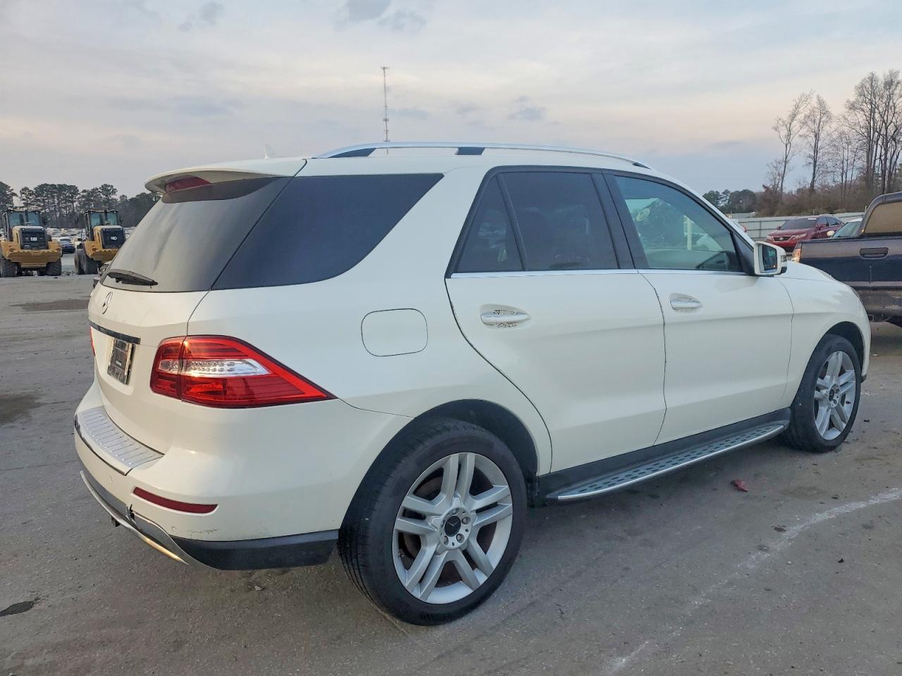 2015 MERCEDES-BENZ ML 350 photo 7