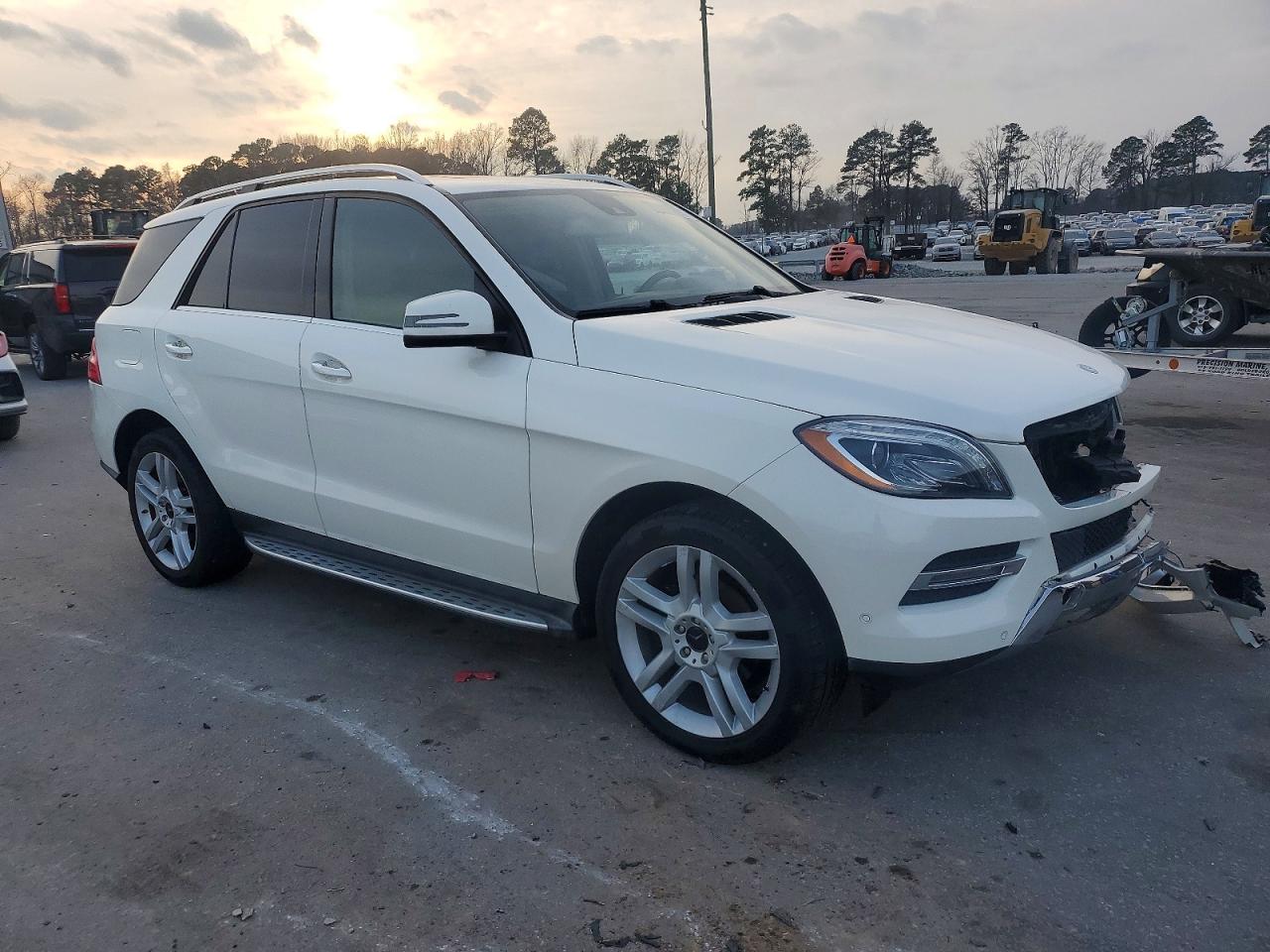 2015 MERCEDES-BENZ ML 350 photo 10