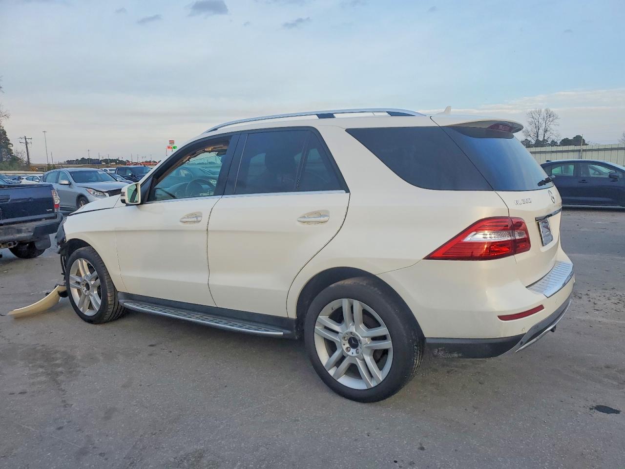 2015 MERCEDES-BENZ ML 350 photo 4