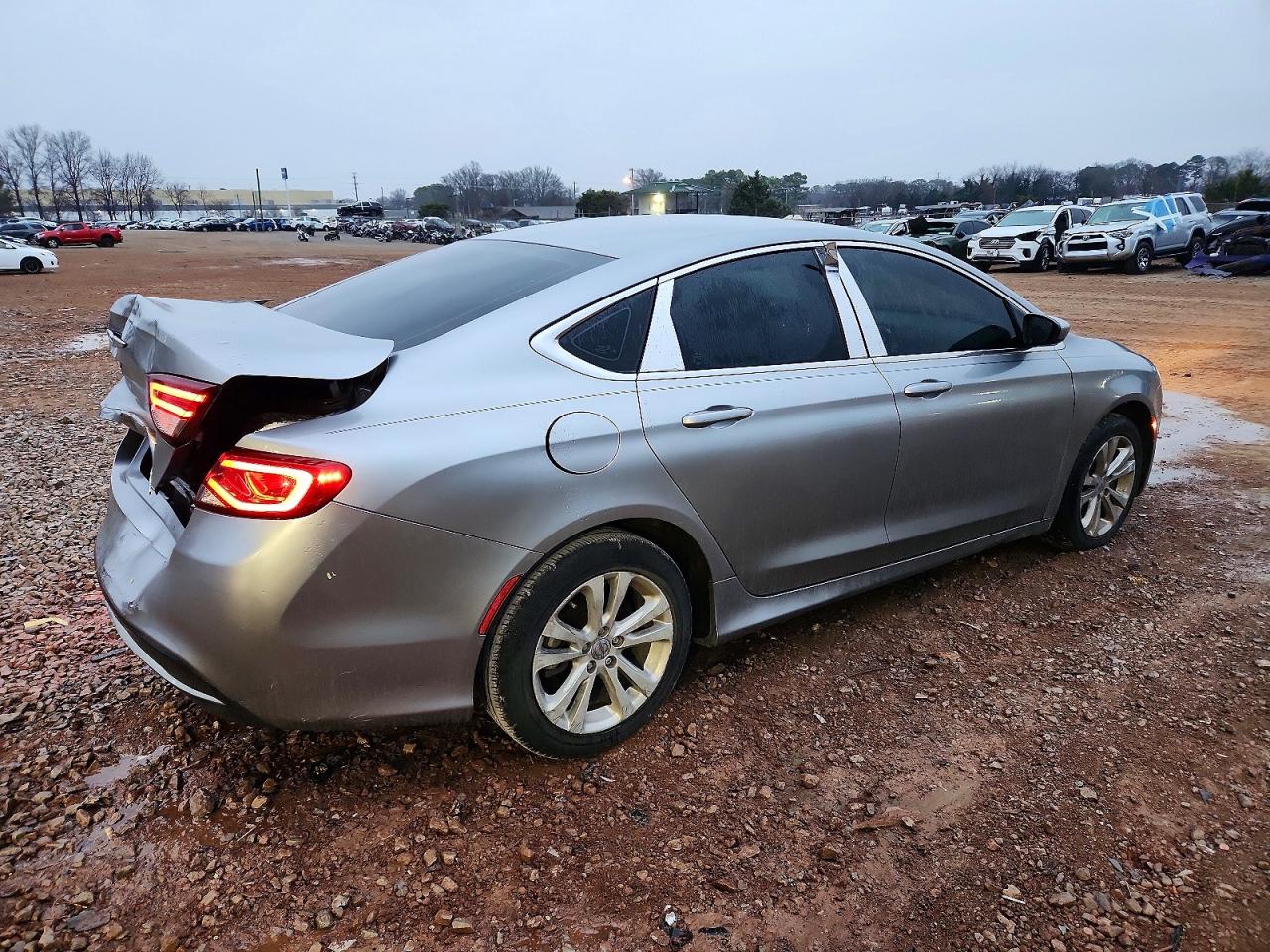 2016 CHRYSLER 200 LIMITED photo 5