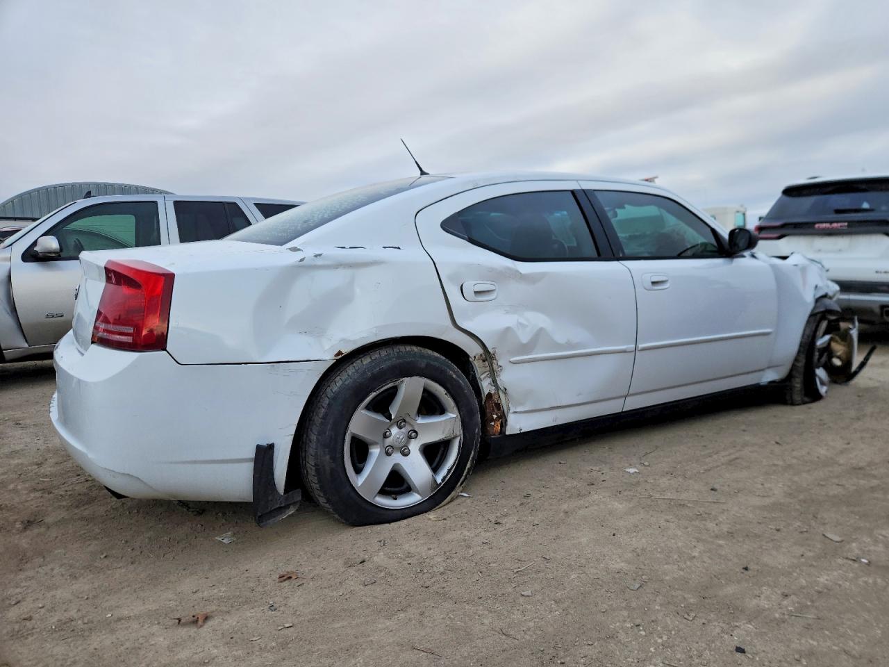 2008 DODGE CHARGER photo 3