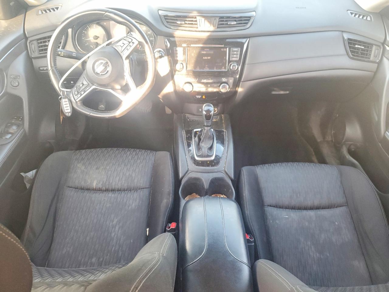 2020 NISSAN ROGUE SV photo 8
