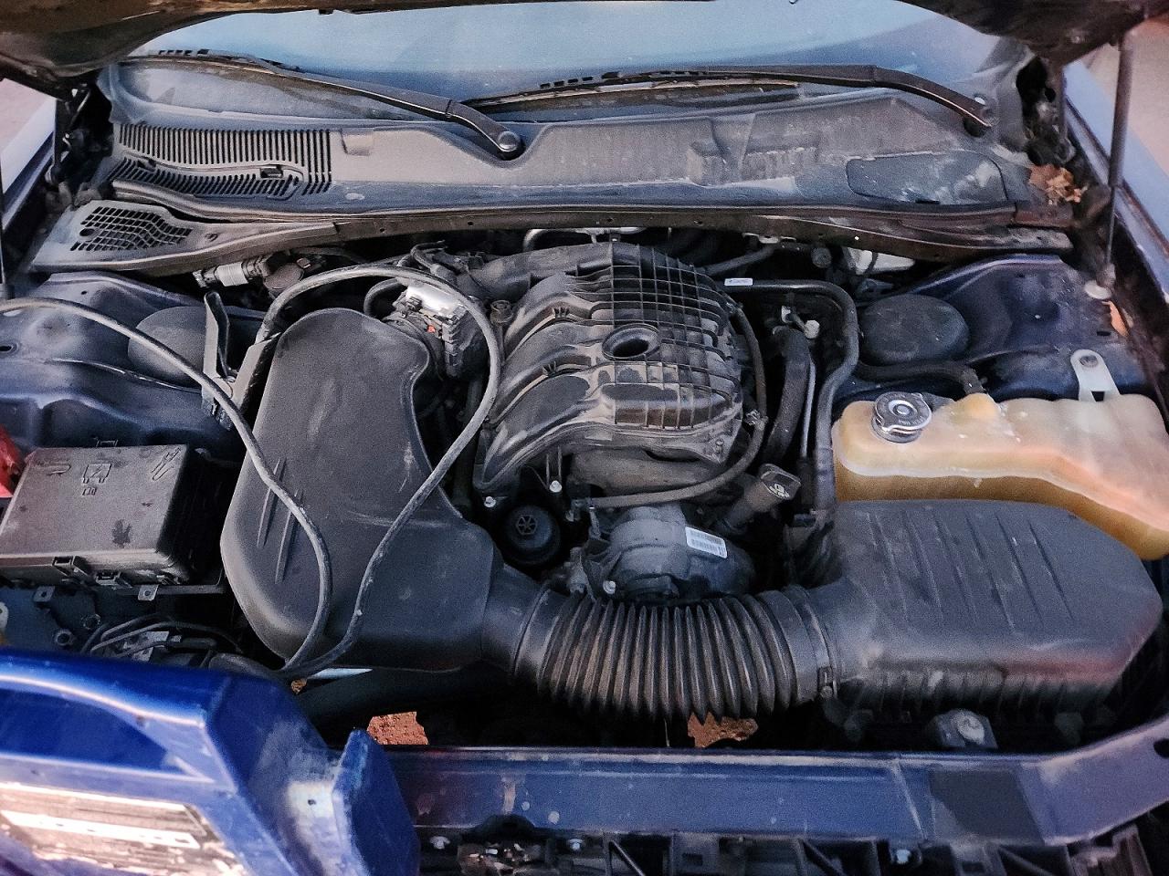 2016 DODGE CHALLENGER SXT photo 31