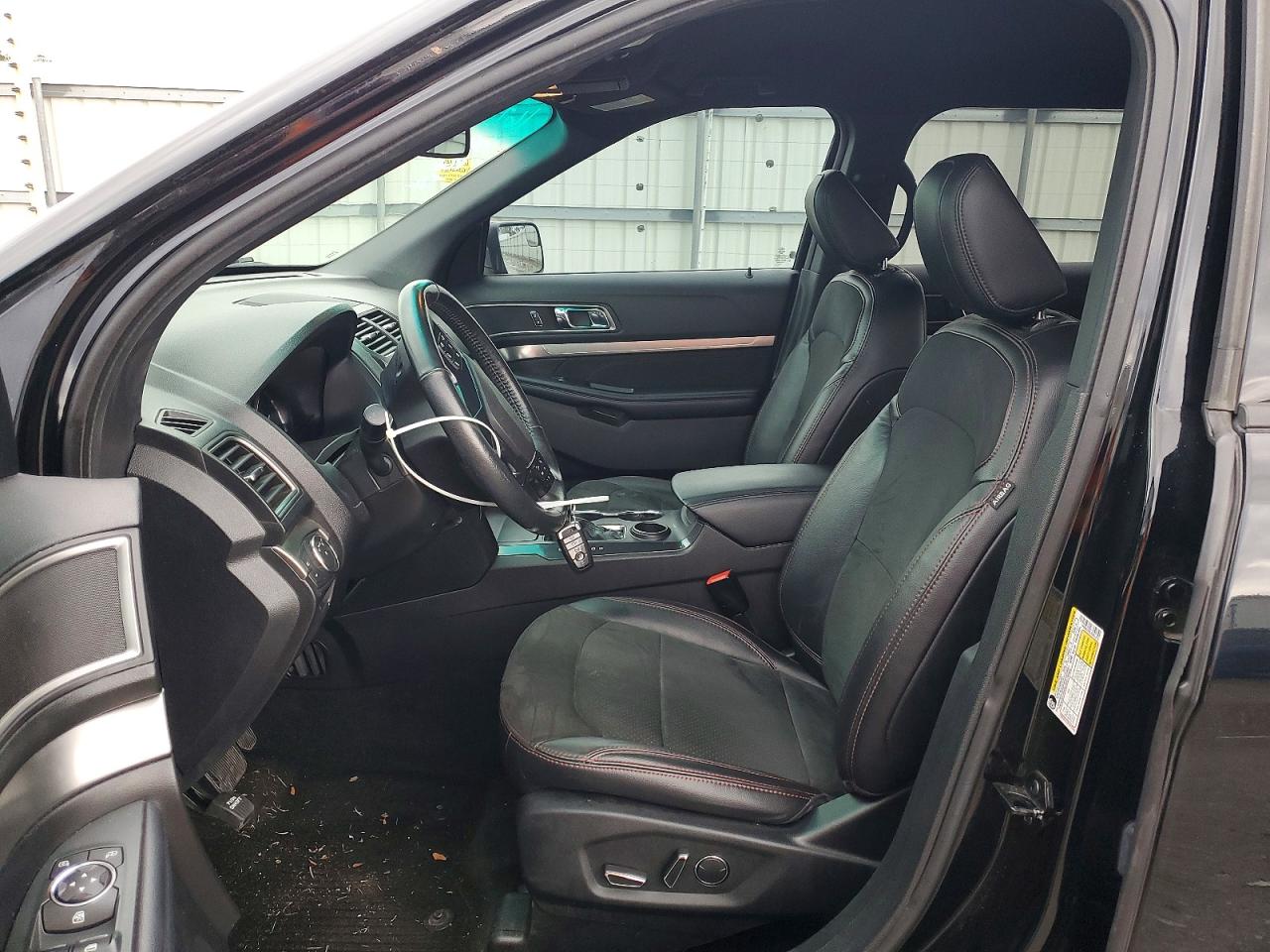 2018 FORD EXPLORER XLT photo 13