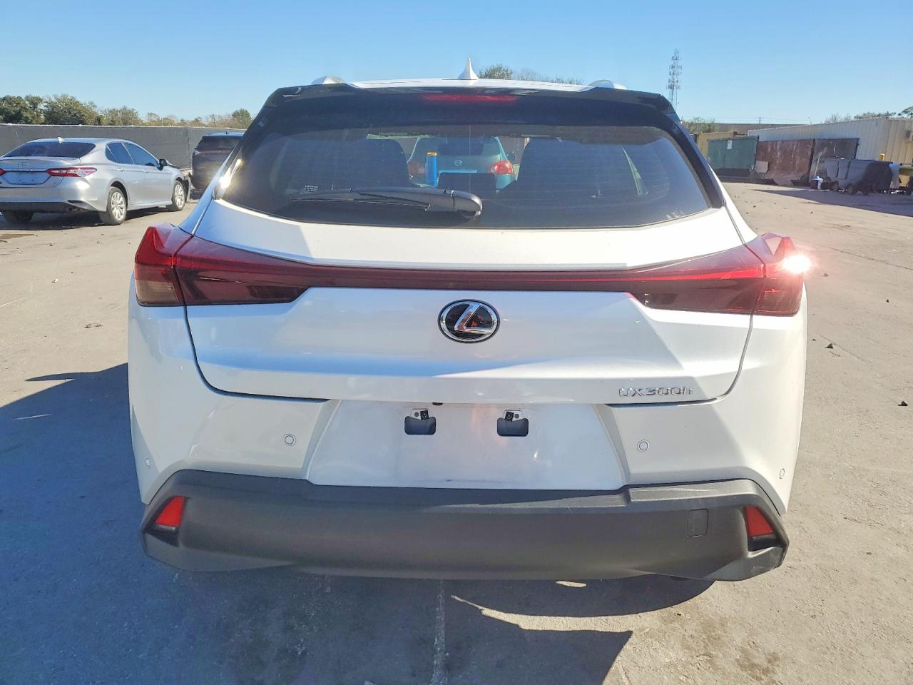 2025 LEXUS UX 300H BASE photo 16