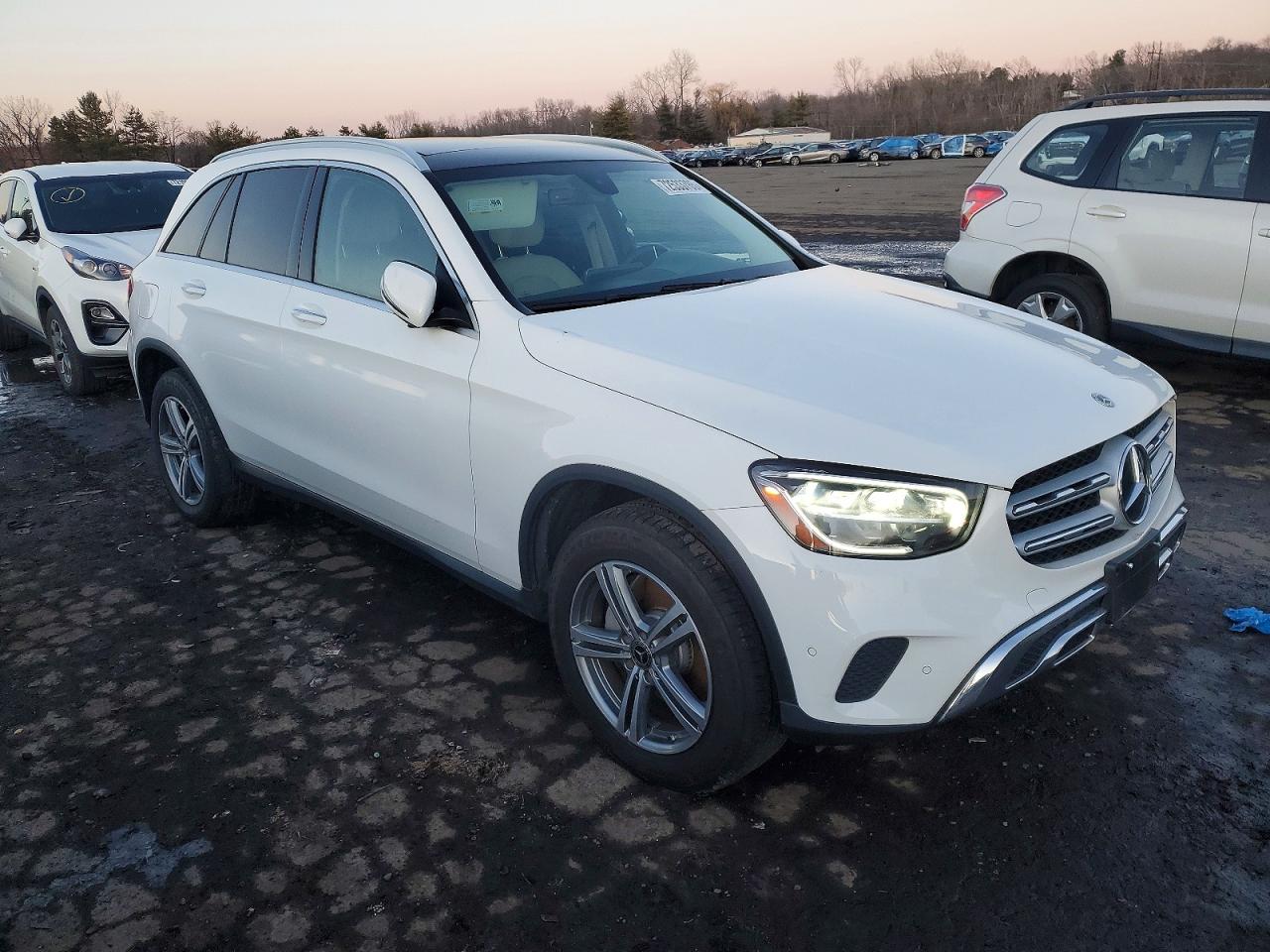 2021 MERCEDES-BENZ GLC 300 4MATIC photo 7