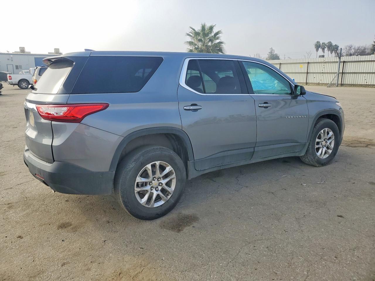 2020 CHEVROLET TRAVERSE LS photo 7