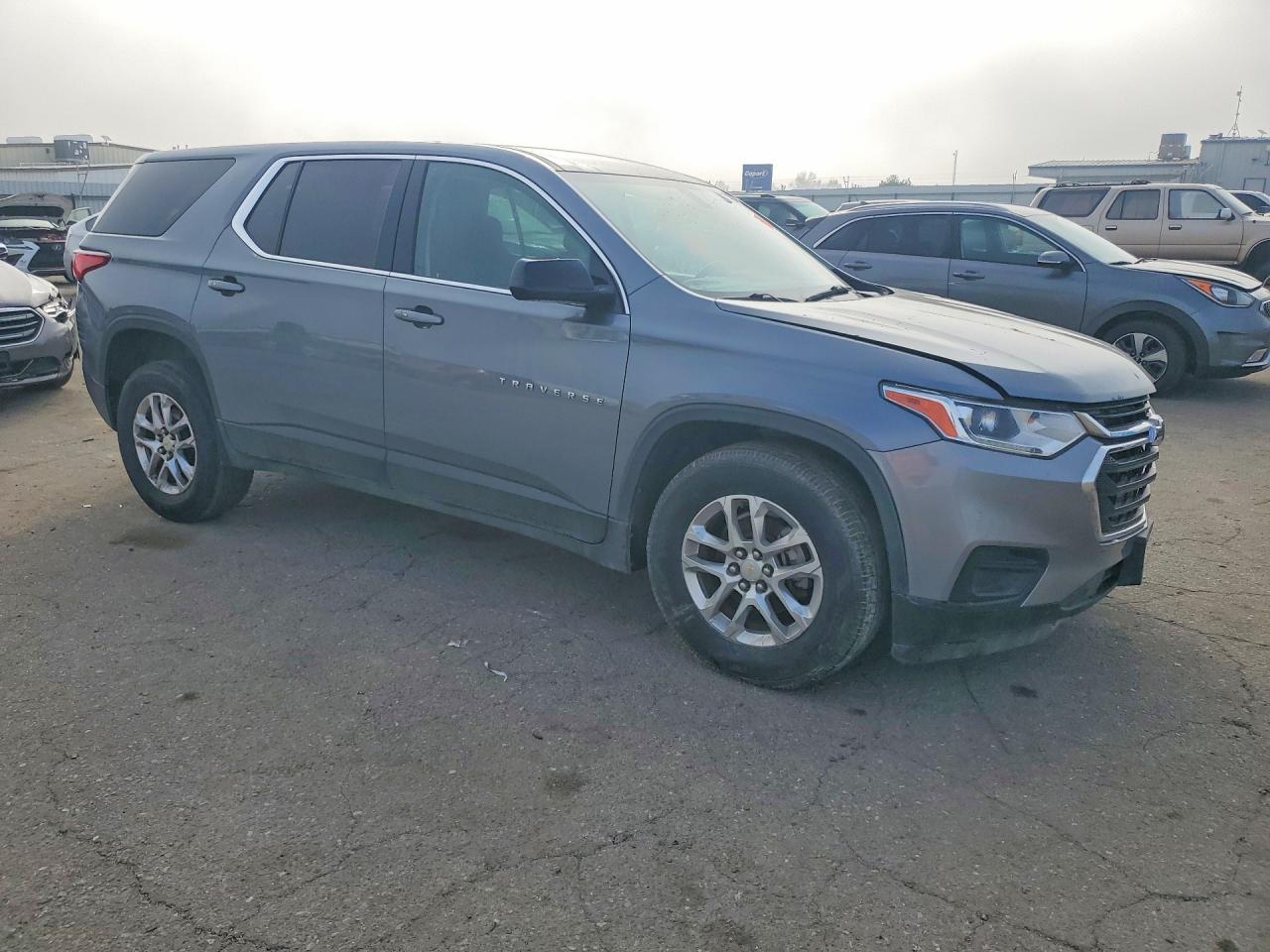 2020 CHEVROLET TRAVERSE LS photo 10