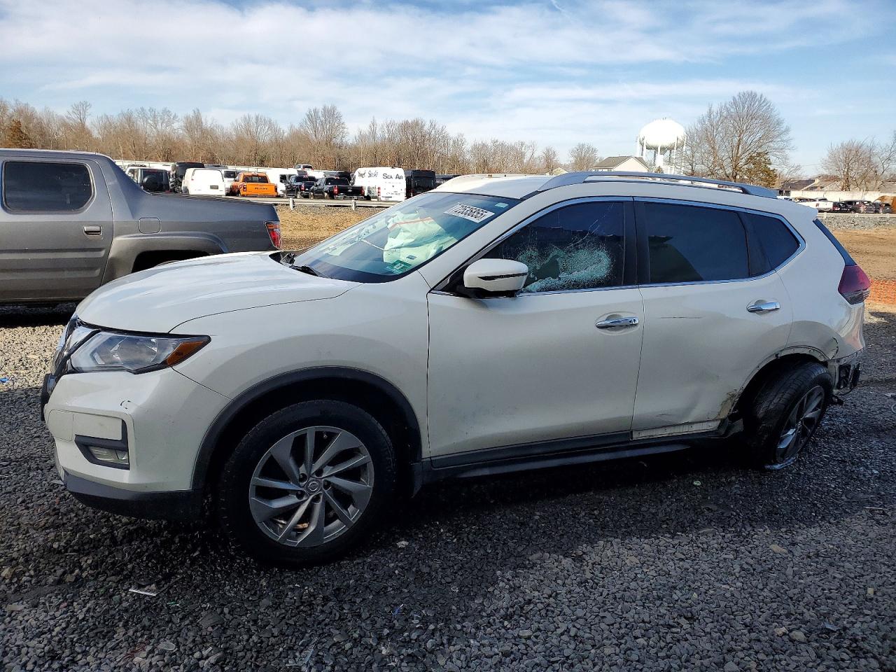 2018 NISSAN ROGUE