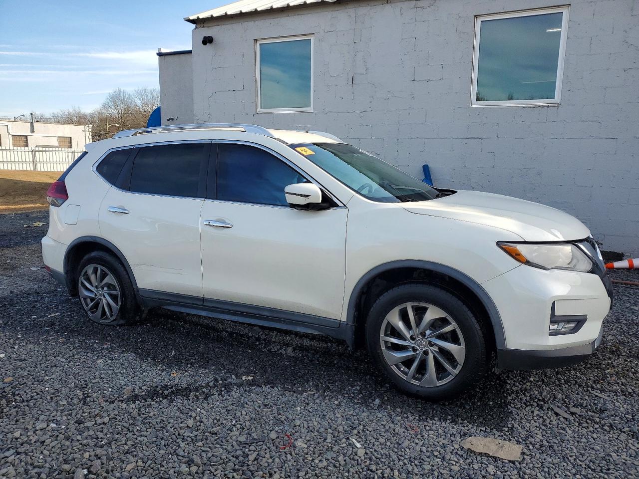 2018 NISSAN ROGUE SV photo 10