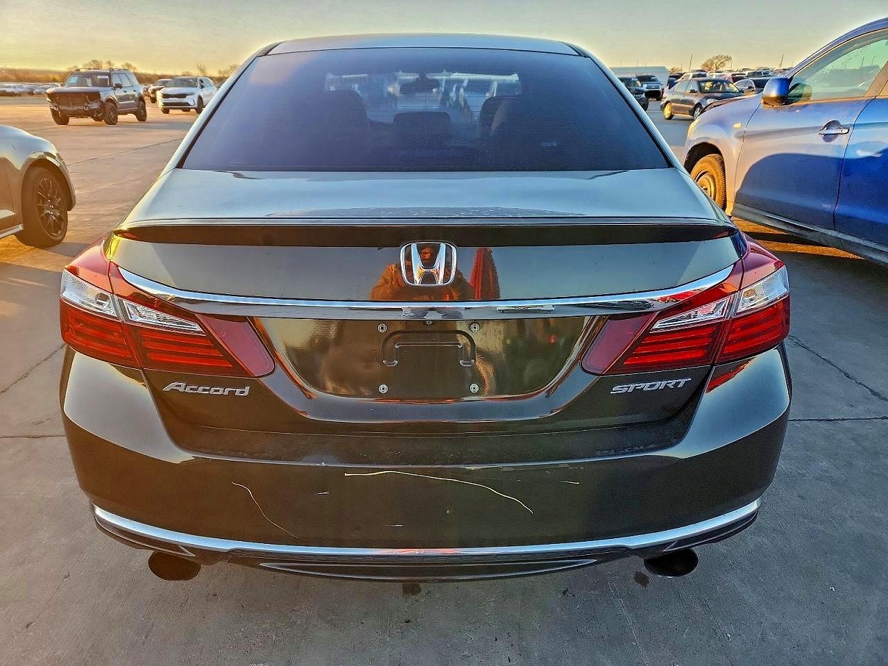 2016 HONDA ACCORD SPORT photo 11