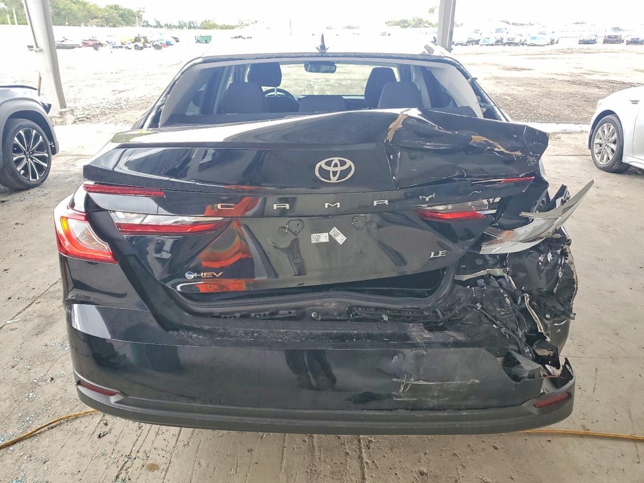 2025 TOYOTA CAMRY XSE photo 6