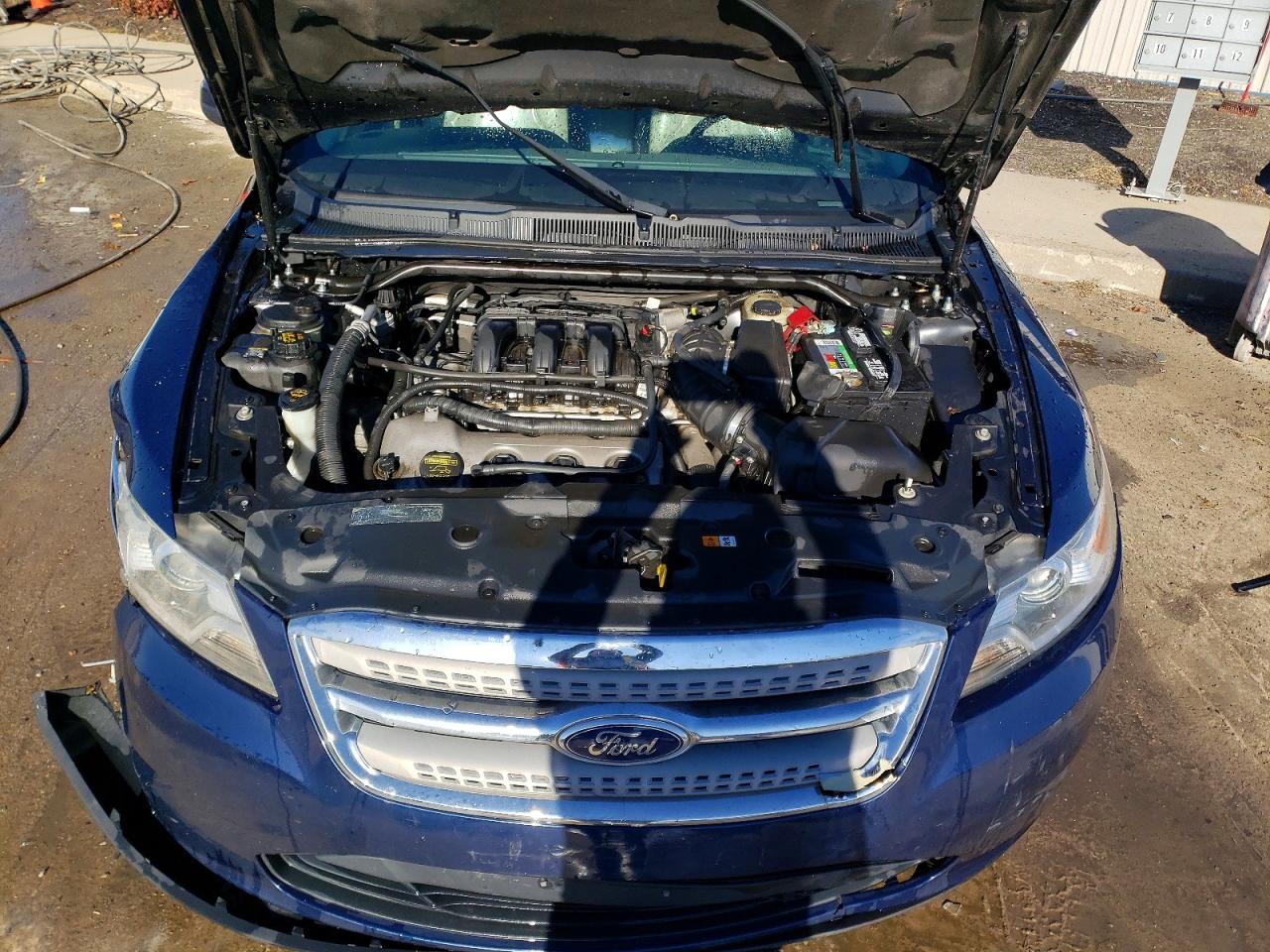 2012 FORD TAURUS SEL photo 31