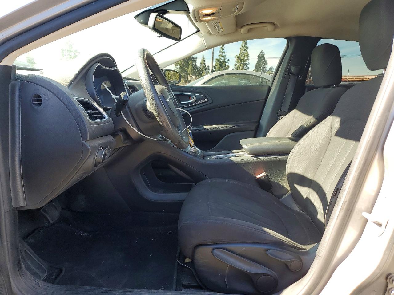2015 CHRYSLER 200 LIMITED photo 19