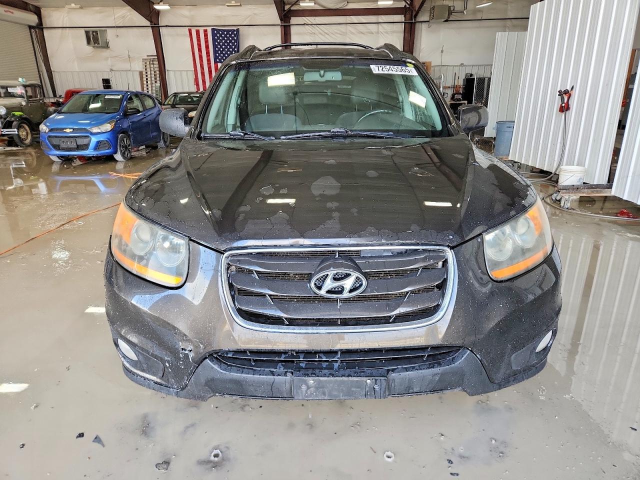 2011 HYUNDAI SANTA FE SE photo 9