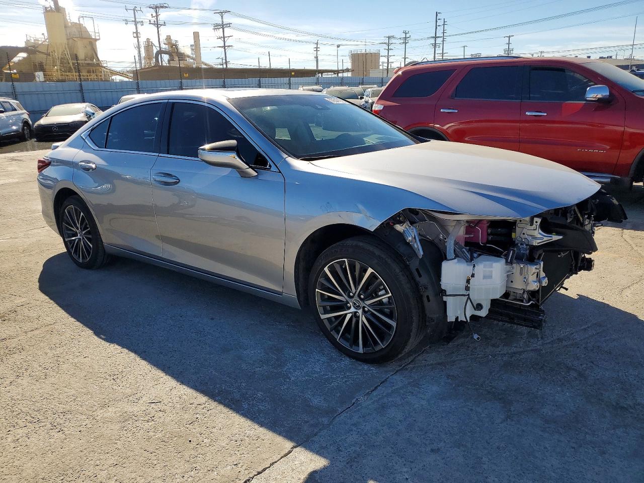 2025 LEXUS ES 300H BASE photo 4