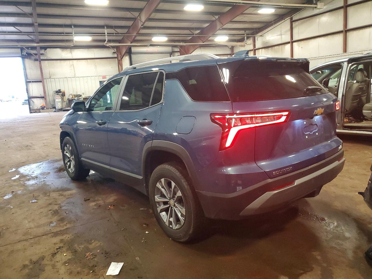 2026 CHEVROLET EQUINOX LT photo 3