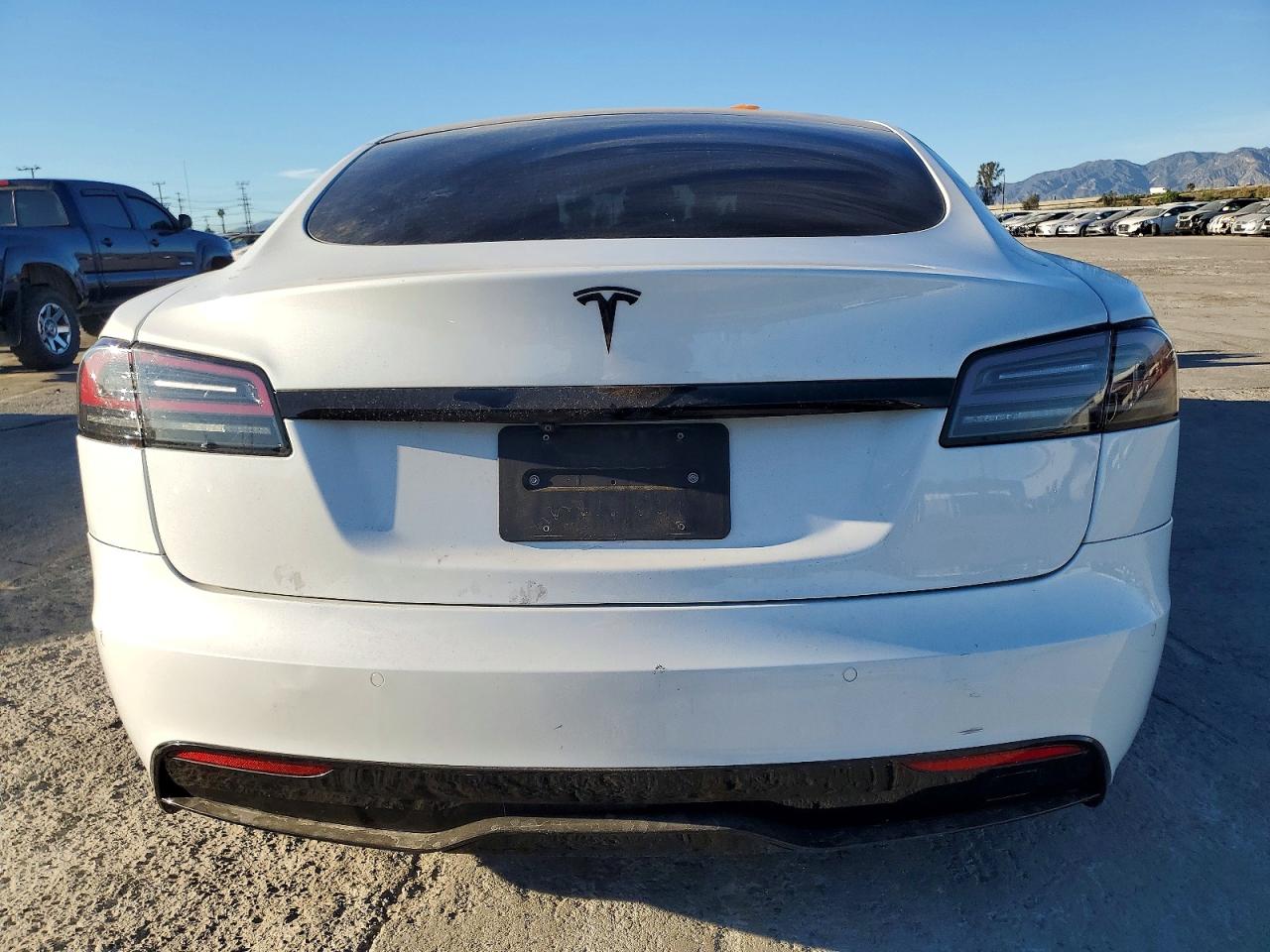 2022 TESLA MODEL S photo 6
