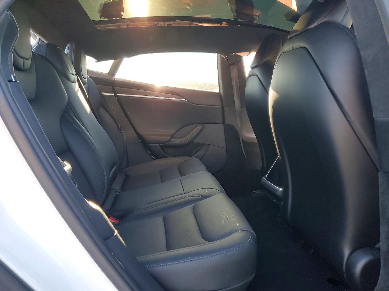 2022 TESLA MODEL S photo 11