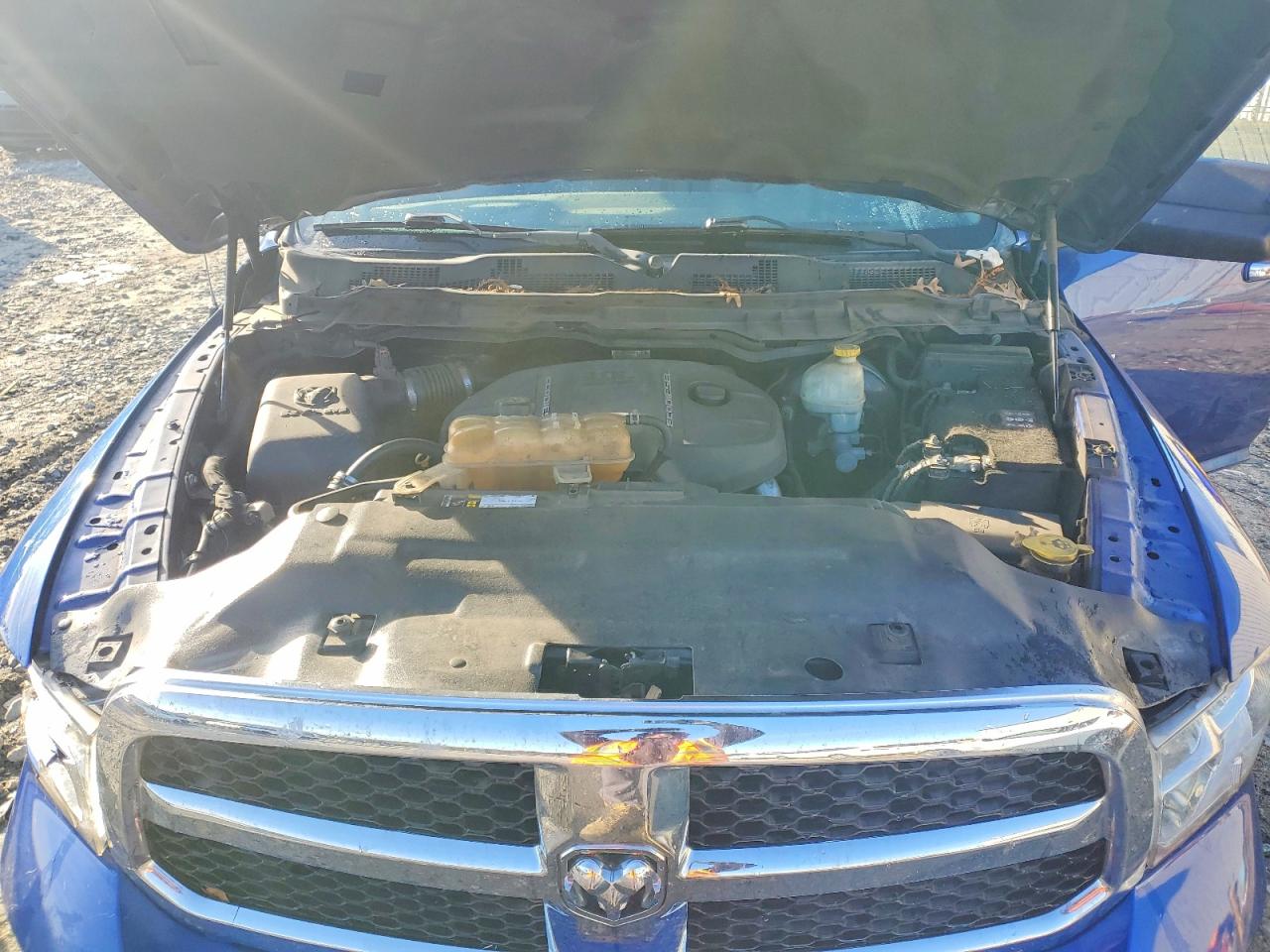 2015 RAM 1500 SLT photo 21