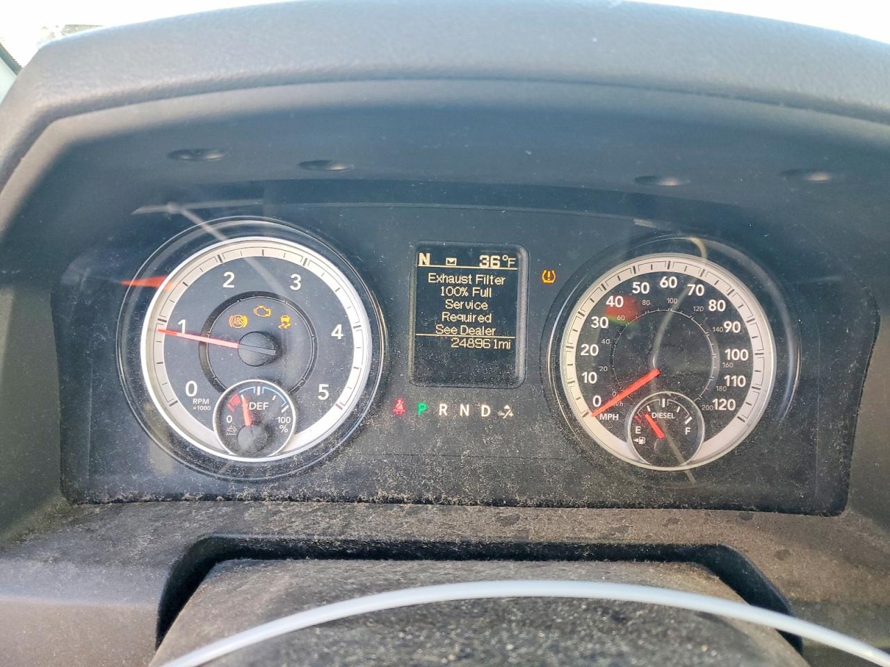 2015 RAM 1500 SLT photo 17