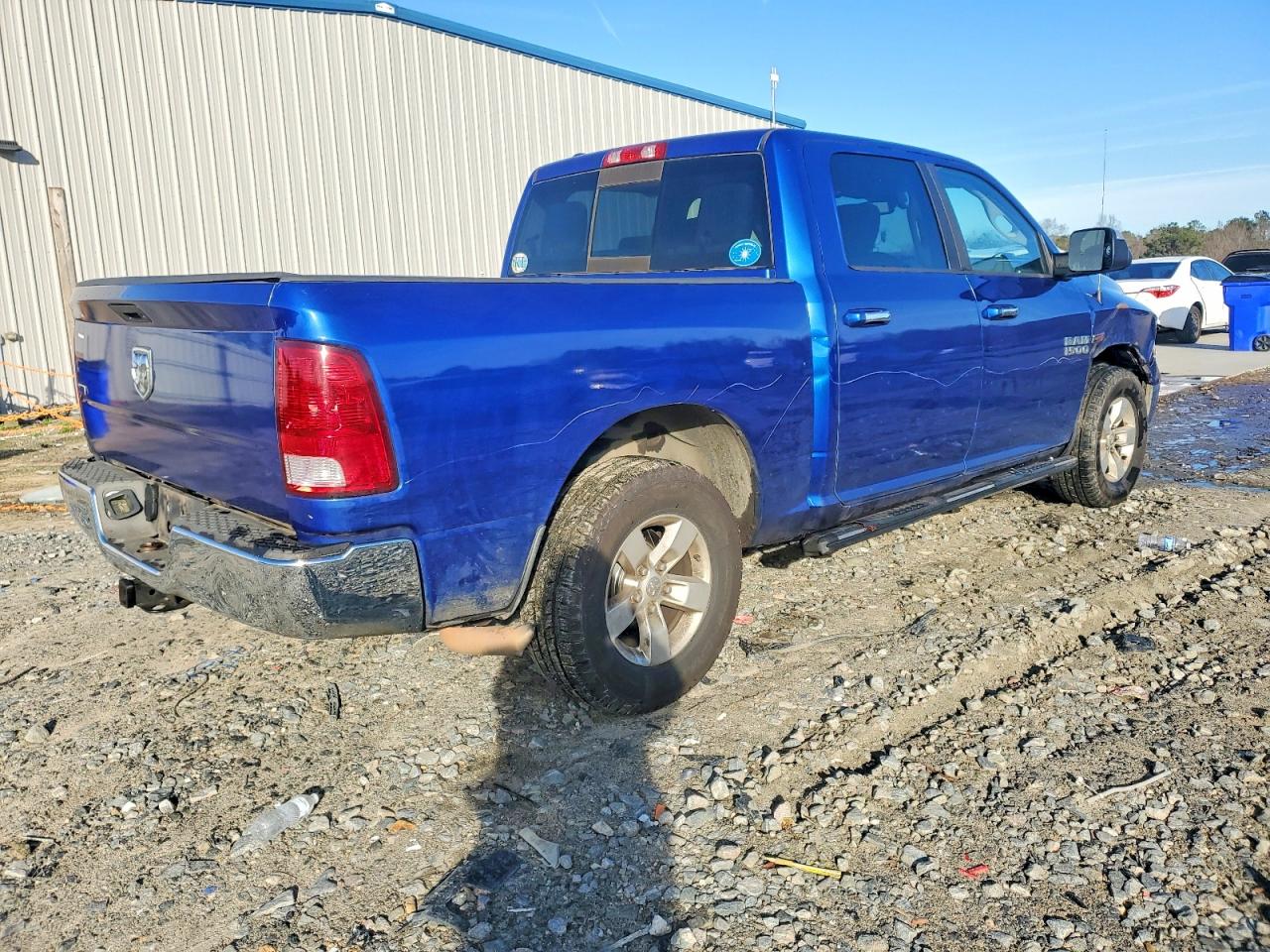 2015 RAM 1500 SLT photo 5
