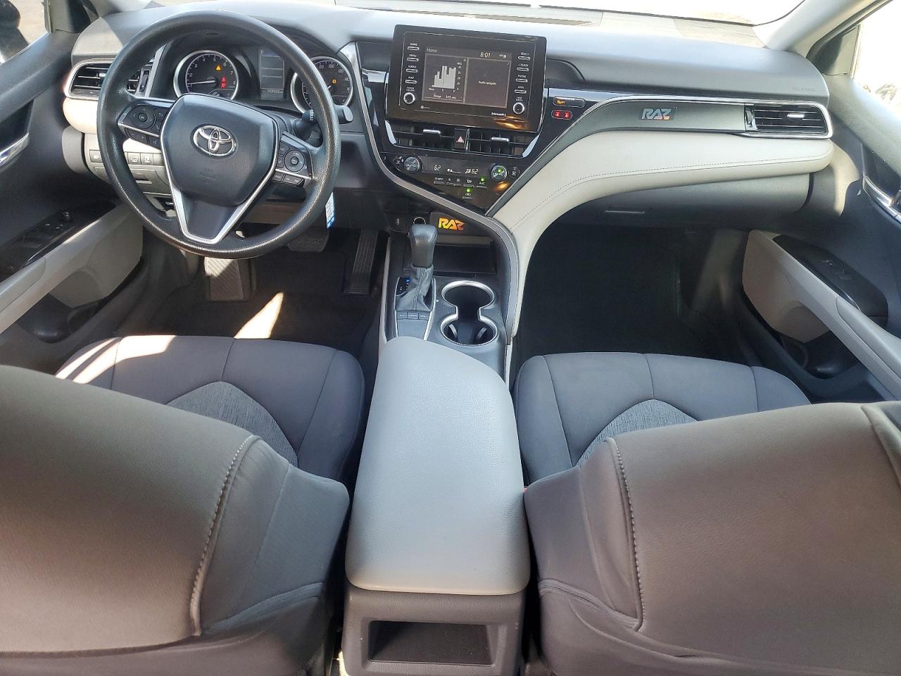 2022 TOYOTA CAMRY LE photo 15