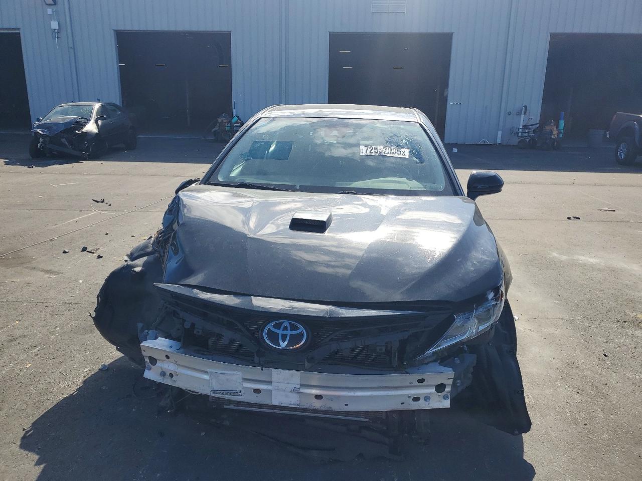 2022 TOYOTA CAMRY LE photo 9