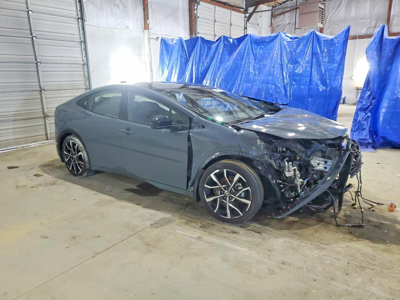 2025 TOYOTA PRIUS XSE photo 4