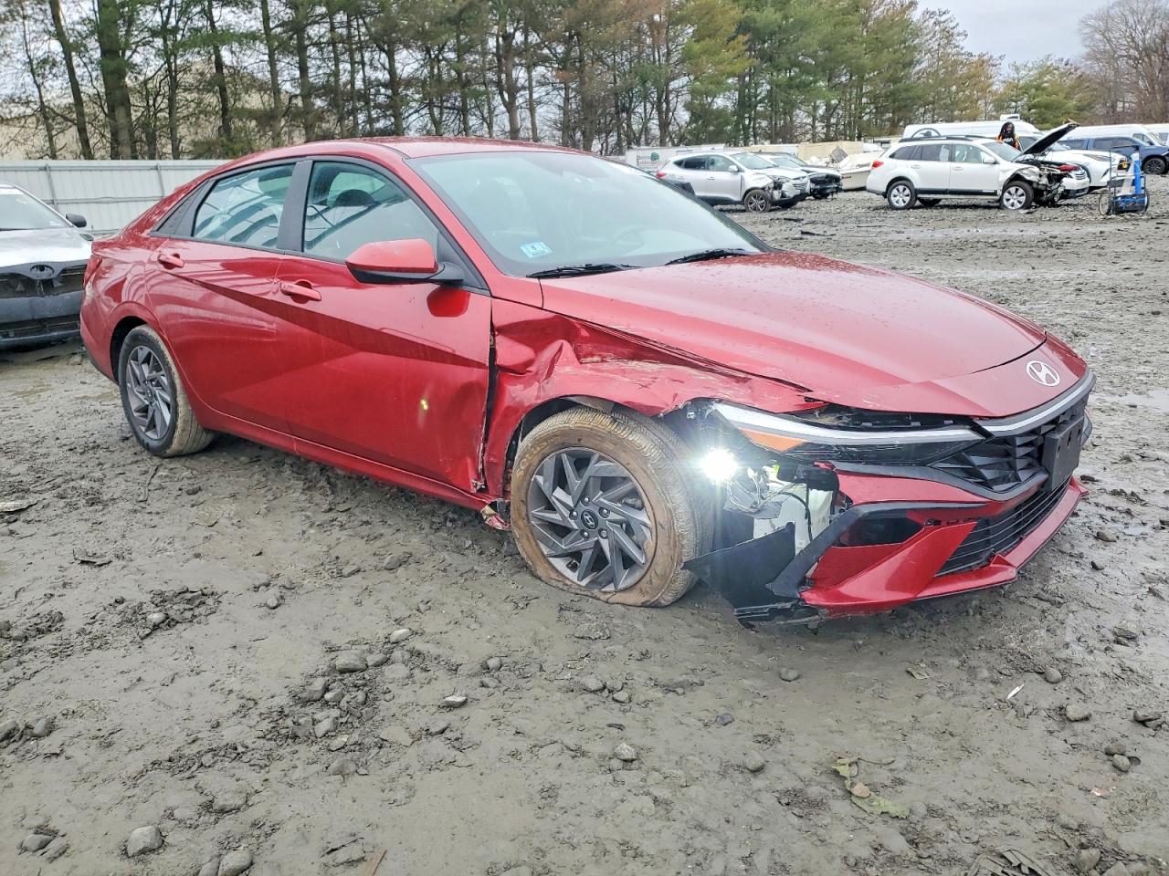2024 HYUNDAI ELANTRA BLUE photo 4
